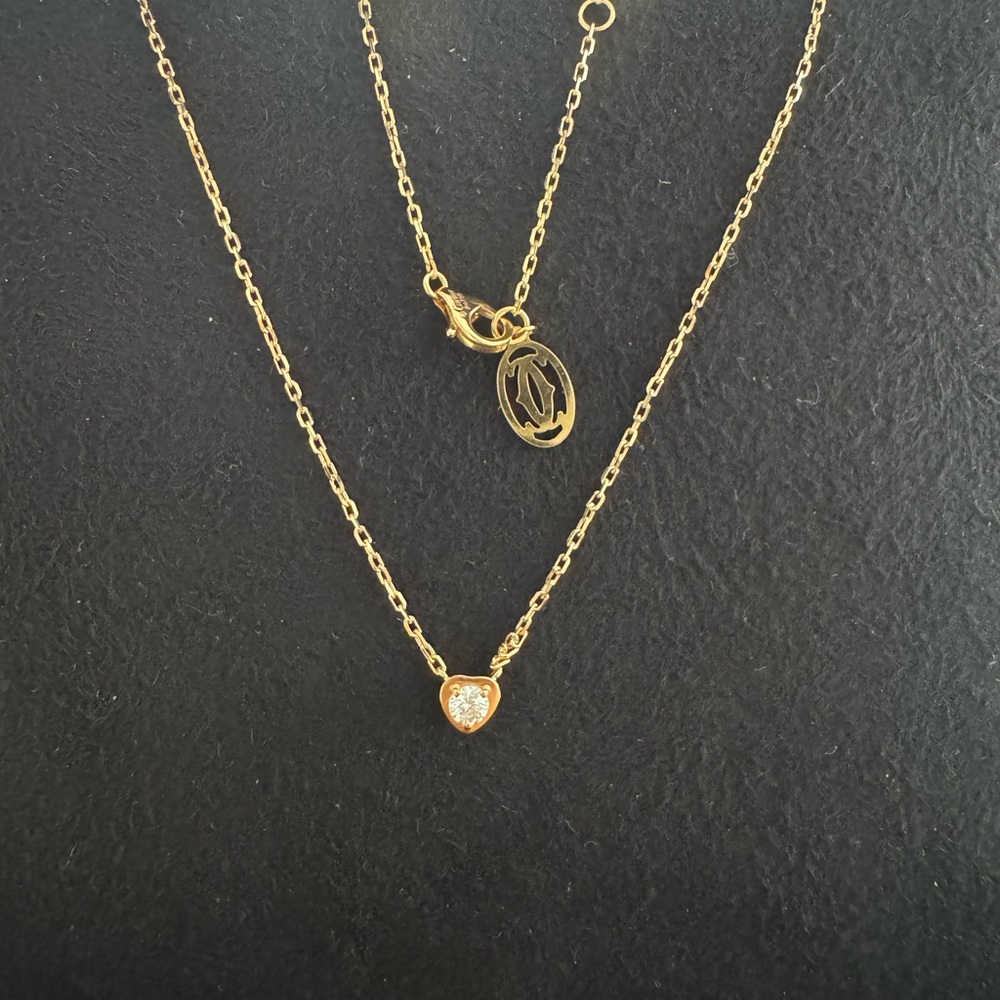 Pre-loved Authentic Cartier Damour Diaman Legend
Heart Diamond Necklace - Picture 3 of 5